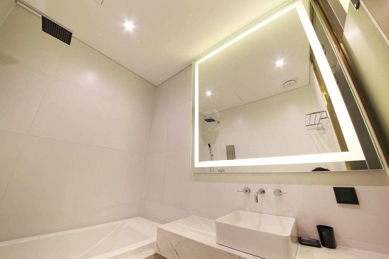 Hotel Cullinan 2 Geondae Сеул Экстерьер фото