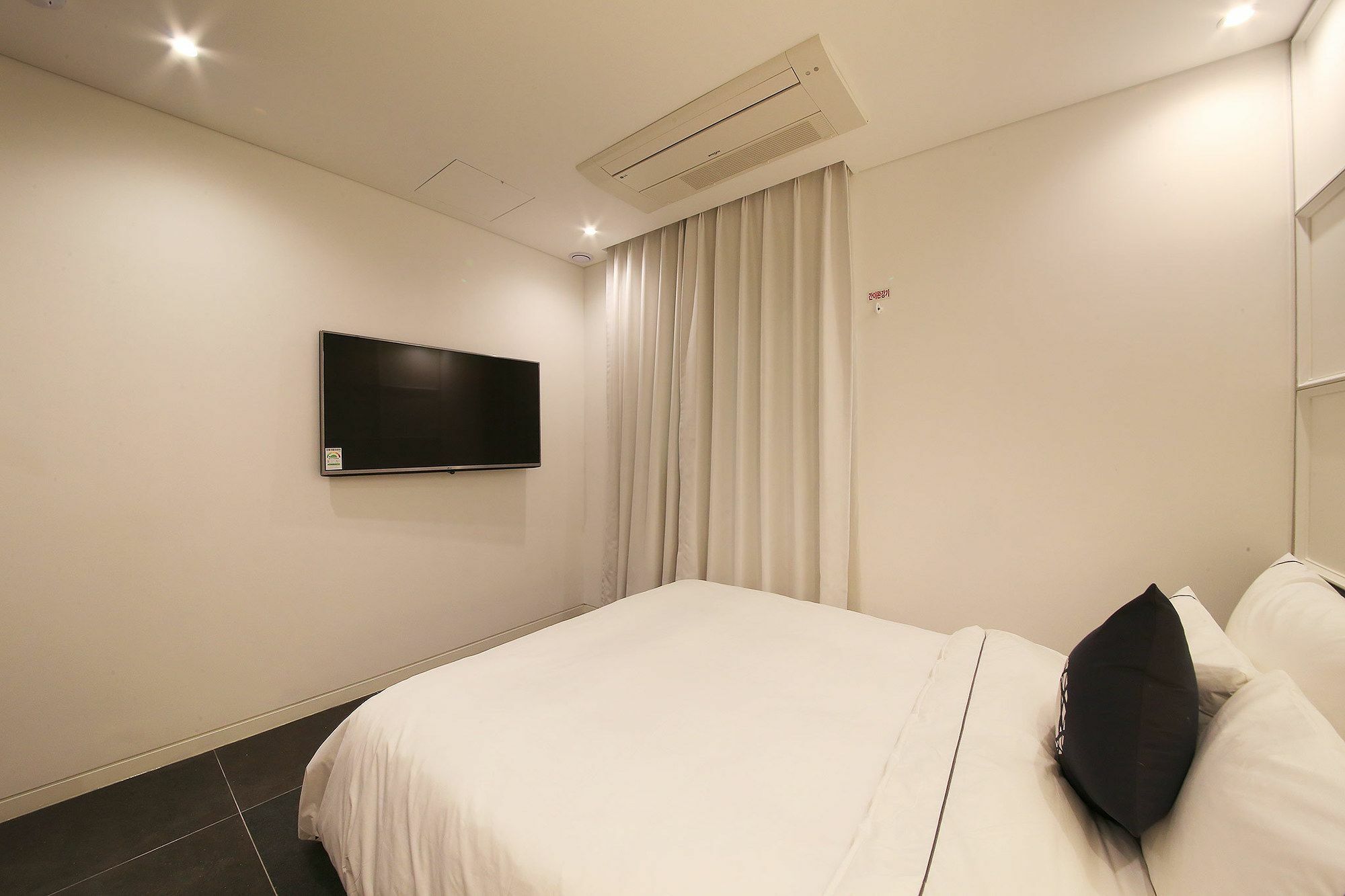 Hotel Cullinan 2 Geondae Сеул Экстерьер фото