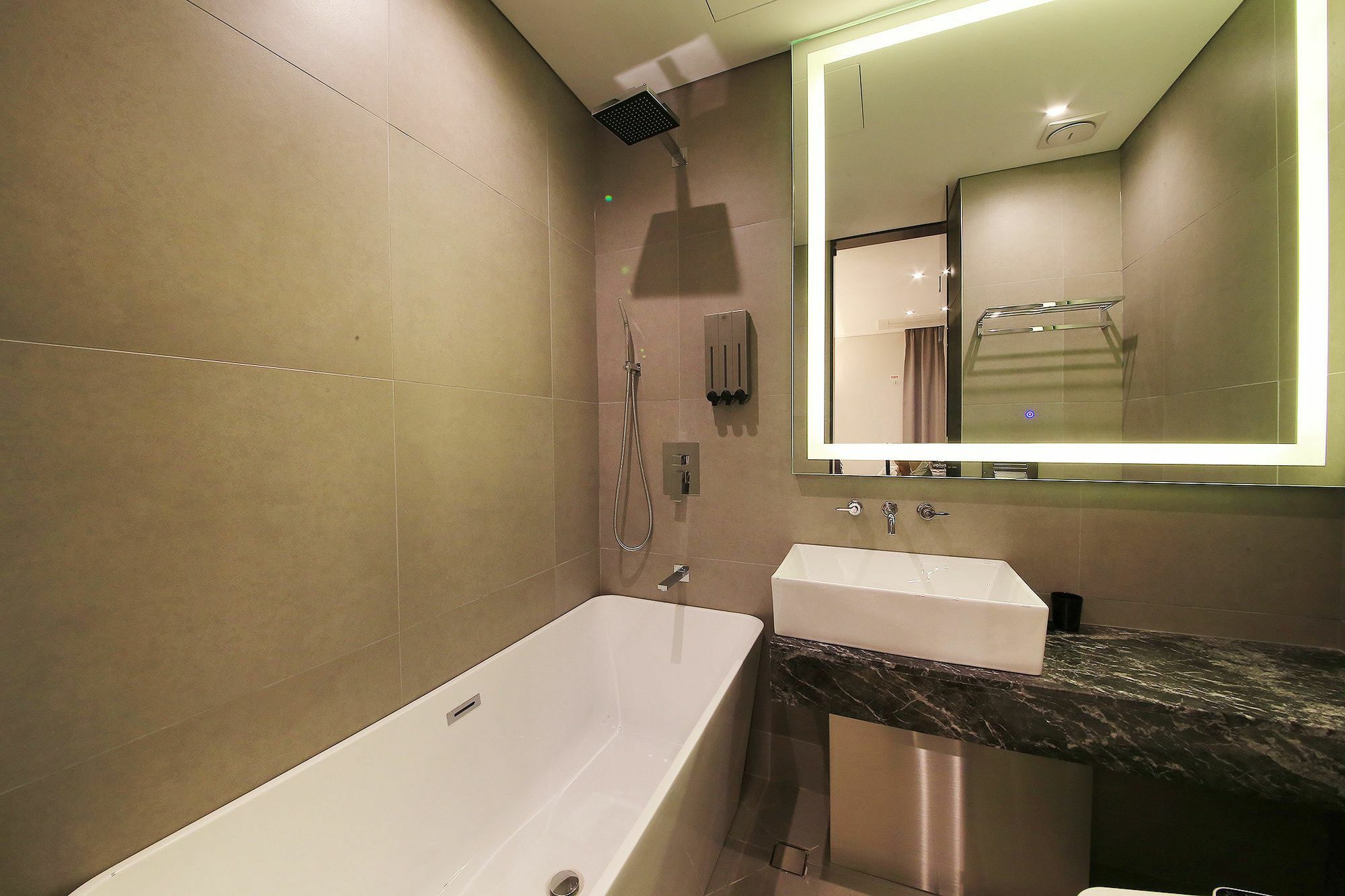 Hotel Cullinan 2 Geondae Сеул Экстерьер фото