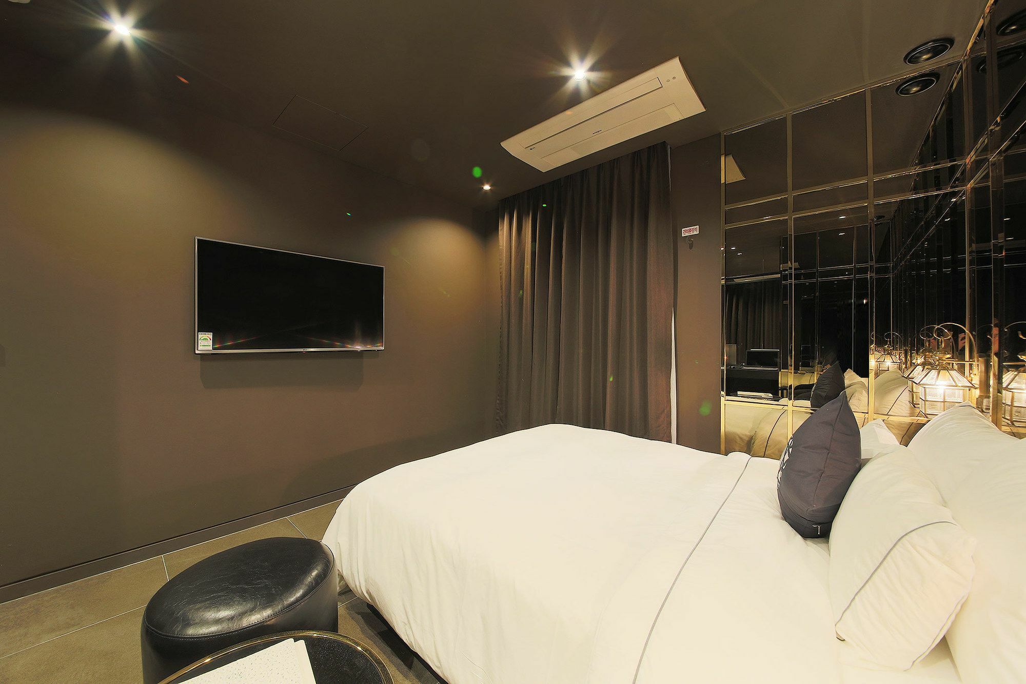 Hotel Cullinan 2 Geondae Сеул Экстерьер фото