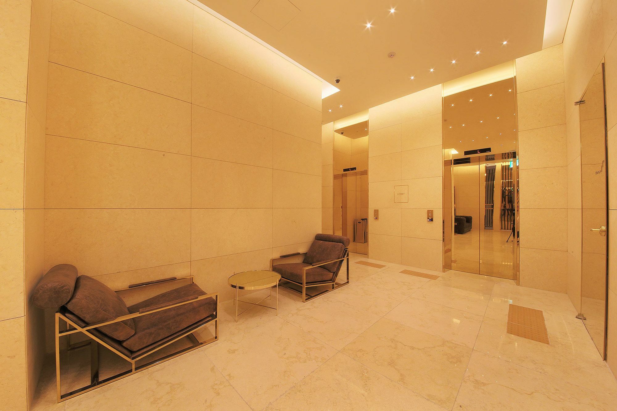 Hotel Cullinan 2 Geondae Сеул Экстерьер фото
